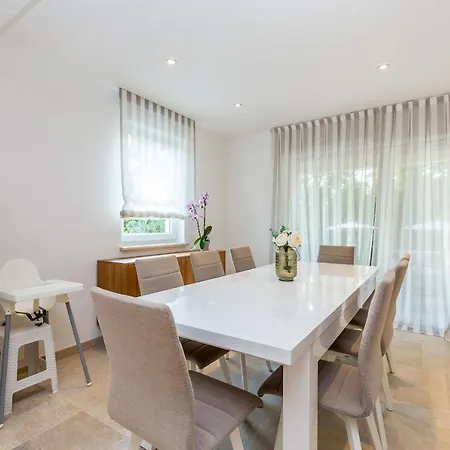 Vakantiehuis House Vesna