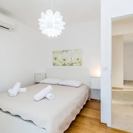 House Vesna Vakantiehuis *