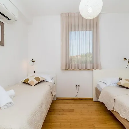 House Vesna * Sveti Anton (Krk)